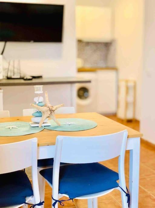 Lovely Apartment Near The Beach With Pool & Wifi 칼레타데푸스테 외부 사진